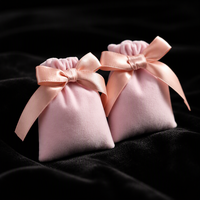 Pochette à bijoux carrée rose personnalisée en velours avec cordon de serrage, anti-poussière, pour rangement et emballage cadeau