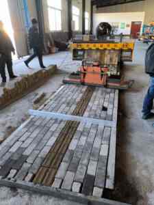 Fuda सड़क फ़र्श मशीन स्ट्रीट SY6-400 चीन सड़क प्रिंटर निर्माण के लिए काम करता है फ़र्श इंटरलॉकिंग ईंट फ़र्श 6*1.8*1.8m - Product Image 2