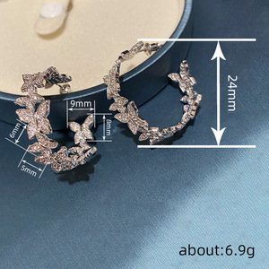 Orecchini scintillanti a forma di farfalla per donna, gioielli per le orecchie alla moda in stile dolce ed elegante - Product Image 4
