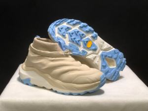 รองเท้าวิ่งคุณภาพสูงแบรนด์ดัง <span class=keywords><strong>ราคา</strong></span>โรงงาน รุ่น OK 2 FROST MOC GTX รองเท้าผ้าฝ้ายใส่สบาย รองเท้าวิ่งลำลองสีขาว - Product Image 1