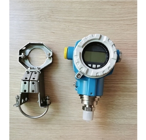 Transmetteur de pression manométrique E+h Cerabar PMC71/PMC71B avec indice de protection IP68/IP67, garantie de 3 ans, sortie numérique pour gaz - Product Image 1