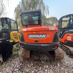 Excavatrice d'occasion Doosan DX60 2023, poids opérationnel 6 tonnes, mini format, machine d'occasion d'origine de Chine, 0-2000 heures, à vendre - Product Image 4
