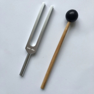 Kit de diapasons à résonance 544,4 Hz en gros – Instrument de vibration sonore haute fréquence pour l'équilibre spirituel et la thérapie par le yoga - Product Image 3