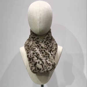 Cache-cou chaud à motif croisé, fausse <span class=keywords><strong>fourrure</strong></span> de lapin, épaisse, col faux chaud, imprimé léopard coréen, écharpe en peluche - Product Image 1