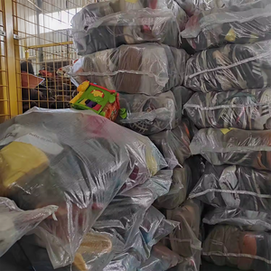 Approvisionnement Direct d'Usine Chaussures d'Occasion en Vrac Stock de Baskets pour Femmes en Gros à Bas Prix - Product Image 1