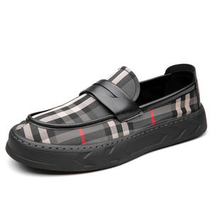 Zapatos Deportivos Retro Cómodos para Hombre, de Caña Alta, con Parte Superior de Cuero Genuino, Cierre con Cordones, Antideslizantes - Product Image 2