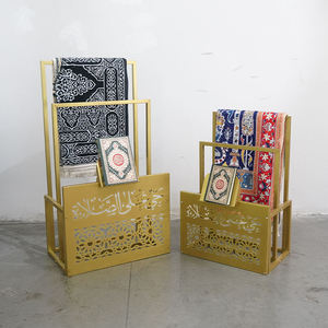 Soporte Decorativo para Oración de Ramadán con Estante para el Corán, Artículos Esenciales para Musulmanes, Elegante Soporte para Alfombra de Oración de Metal Dorado - Product Image 1