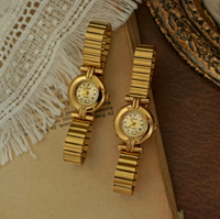 Jam Tangan Wanita Vintage Dial Emas Kecil Model Gelang Kompak Jam Tangan Quartz Wanita dengan Baja Tahan Karat N2605203