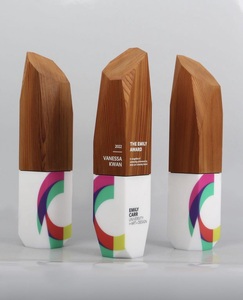 Modèle en gros de récompense acrylique personnalisé de haute qualité pour la matière plastique de comptoir de présentoir du fournisseur Alibaba - Product Image 5