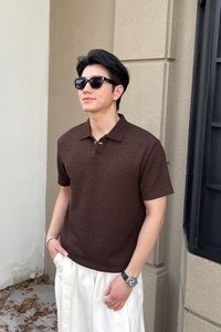 เสื้อโปโลถักคลาสสิกสำหรับผู้ชาย ผ้าโพลีเอสเตอร์ เรยอน สแปนเด็กซ์ ระบายอากาศได้ดี แขนสั้น คอปก เหมาะสำหรับฤดูร้อน สไตล์ลำลองทางธุรกิจ - Product Image 2