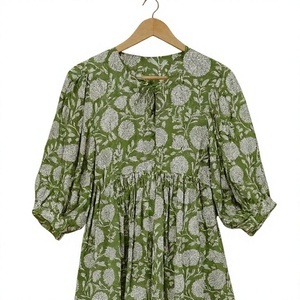 Robe midi décontractée en coton respirant et écologique à imprimé floral vert pour femme, robe imprimée, haut court - Product Image 3