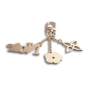 Llavero de Metal con Forma de Trébol de Cuatro Hojas, Bonito y Moderno, Venta al Por Mayor de Fábrica - Product Image 6