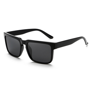 Gafas de Sol Unisex Tr90 con Marco Negro, Lentes TAC Polarizadas con Protección UV400, Ligeras, Estilo Urbano, Tipo 3 - Product Image 4