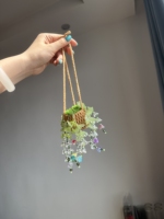 Mini plante suspendue en cristal faite à la main, arrangement de vigne perlée en panier au crochet pour la décoration de voiture et de maison