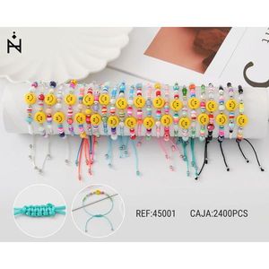 Braccialetti alla Moda con Perline, Design Multicolore con Faccine Sorridenti per Ragazze e Adolescenti, 2400 Pezzi per Scatola - Product Image 1