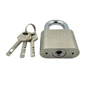 Candado de Hierro de Alta Seguridad con Llave de Llanta, Cilindro de Zinc Niquelado de 70mm, Acabado Mate de Bajo Brillo - Product Image 1