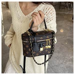 5A + 高品质2025新款女式奢华包厂家批发生产设计师大容量旅行斜挎包 - Product Image 3