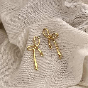 Boucles d'oreilles clous CANNER tendance avec nœud exquis, en argent 925, avec pompon, pour femme, plaqué or 18 carats, fabrication bijoux - Product Image 1