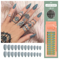 BIN 2022 Faux ongles personnalisés de marque privée, ongles artificiels de luxe en amande à presser