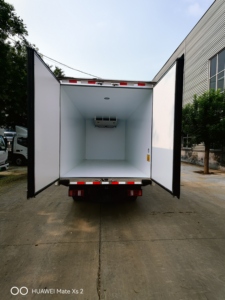 Camion <span class=keywords><strong>frigorifique</strong></span> Isuzu KV600 Classis d'<span class=keywords><strong>occasion</strong></span> + Nouveau camion <span class=keywords><strong>frigorifique</strong></span> 5T 4*2 - Product Image 6