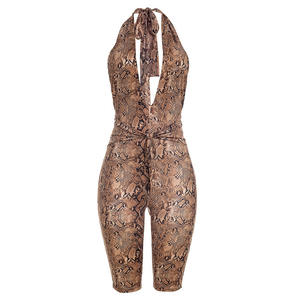 Viviblook D26RP009 Mono elegante de longitud media para mujer con estampado de serpiente, cuello halter en V profundo y espalda descubierta, estilo casual y sexy - Product Image 6