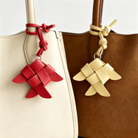 Colgante de Cuero Tejido a Mano con Forma de Pez, Minimalista, para Llavero, Adorno Decorativo para Bolso, Mochila o Cartera
