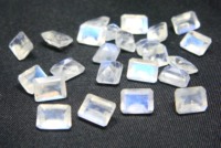 GEMFORTE INC – Pierre de lune arc-en-ciel facettée taille émeraude, 100 % naturelle, certifiée, idéale pour la fabrication de bijoux – Vente en gros