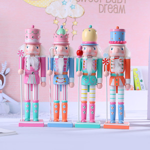 Adornos de Cascanueces de Colores Pastel de Mystic Arts, Figuras Navideñas de Madera, Estilo Europeo, Regalo - Product Image 1