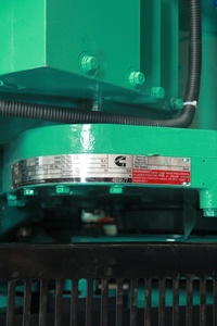 Grandi generatori diesel silenziosi elettrici 910kva alimentati dal motore Cummins KTA38-G2A - Product Image 3