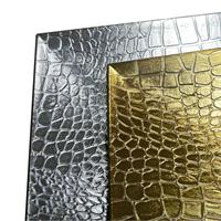 Assiettes de présentation carrées en plastique PP léger et écologique, motif crocodile style européen, pour fêtes et événements.