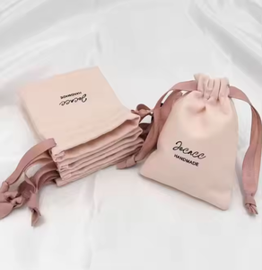 Bolsa de almacenamiento de velas de algodón de tela de regalo para invitados de boda pequeña rosa con logotipo personalizado bolsa con cordón de muselina de lino suave - Product Image 3