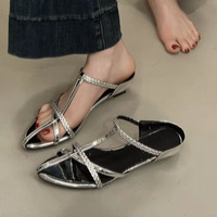 Sandales à bout pointu à livraison rapide, demi-mules plates pour femmes, chaussons élégants en caoutchouc pour femmes