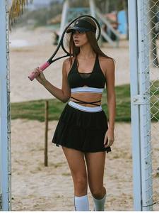 2025新着<span class=keywords><strong>2</strong></span>ピースヨガテニスドレススポーツセットカスタムロゴセクシーなワークアウトフィットネス服女性 - Product Image 4