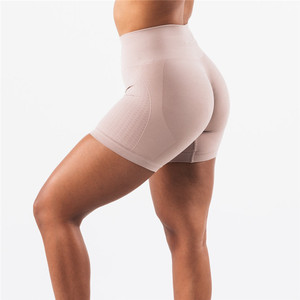 Vente en gros de shorts de motard de yoga sans couture pour femmes gym <span class=keywords><strong>fitness</strong></span> shorts de motard sans couture en nylon pour femmes yoga des fesses - Product Image 3