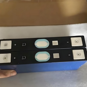 Cellule de batterie prismatique lithium-ion CALB Grade A+ 3.7V 113Ah 118ah 161ah 169ah L221N113 NMC pour véhicule électrique EV - Product Image 4