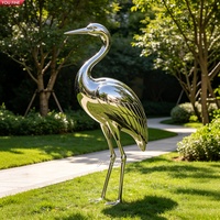 Sculpture de héron en acier inoxydable poli miroir grandeur nature YOUFINE, statue d'oiseau grue moderne pour la décoration de jardin