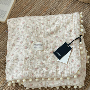 Manta coreana linda <span class=keywords><strong>de</strong></span> poliéster 100% <span class=keywords><strong>de</strong></span> forro polar coral para cama, mantas al por mayor para sofá y cama - Product Image 3