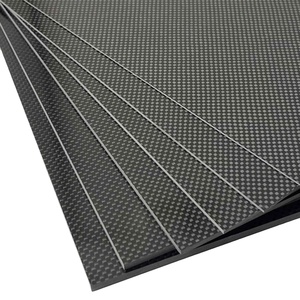 Lámina de Fibra de Carbono Preimpregnada SYCarbon de Grado Industrial, Acabado Liso Brillante, Resina Epoxi, 3mm de Grosor, Moldeo por Compresión, Corte Personalizado RC - Product Image 1