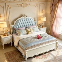 Lit de style rococo français en bois massif, tête de lit capitonnée en cuir bleu clair, sculpté, pour chambre à coucher (tailles King et Queen)