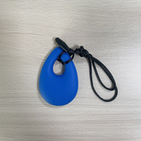 Jouets sensoriels en silicone multicolores de qualité supérieure pour adultes et enfants, pendentif géométrique en forme de goutte d'eau, collier à mâcher sensoriel