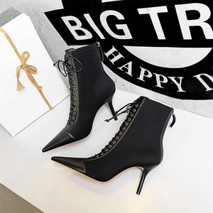 Bottes à talons hauts pour femmes, à lacets, ajourées, à bout pointu, style mode - Product Image 2