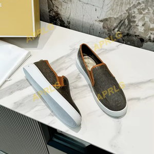 Nouvelles chaussures plates décontractées en cuir pour femmes, style britannique, en cuir de vachette brodé, à talon plat et à lacets, pour la marche et la course, collection automne/hiver. - Product Image 5