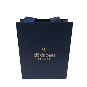 Sac cadeau en carton ivoire de grande marque pour rouge à lèvres et parfum, sac en papier cosmétique de gros avec rouge à lèvres, emballage cosmétique haut de gamme - Product Image 5