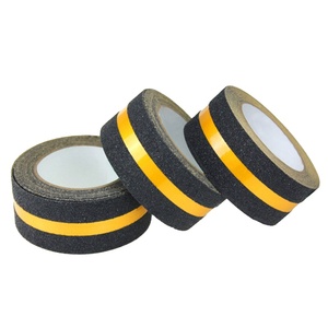 Bande réfléchissante antidérapante imperméable en PET, 5 cm * 5 m, noir et jaune, adhésif en caoutchouc simple face, bande réfléchissante antidérapante d'avertissement - Product Image 2