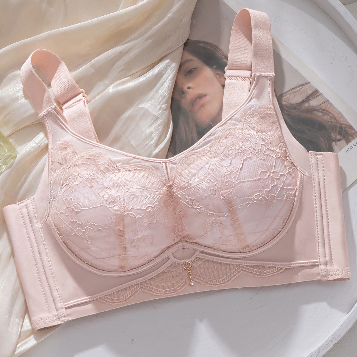 Rose poussiéreuse