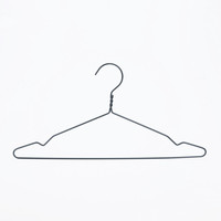 Séchoir à linge et porte-vêtements simple en aluminium rose doré style nordique pour salon et dressing