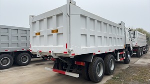 Camión Volquete de Carga de 30 Toneladas a Bajo Precio, Sinotruk TX 371HP 6X4, Camión de 10 Ruedas, Emisión Euro 2, Motor con Bomba Mecánica - Product Image 5