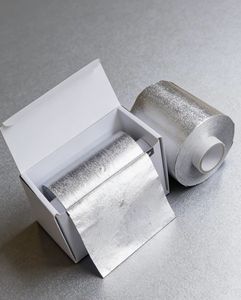 رقائق ألومنيوم مخصصة للعناية بالشعر منقوشة بعرض 12.7 سم من مصنع رقائق الألومنيوم - Product Image 1