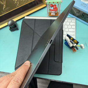 iPad Pro M2 13 Pollici Usato <span class=keywords><strong>a</strong></span> Prezzo Conveniente, <span class=keywords><strong>Tablet</strong></span> <span class=keywords><strong>Computer</strong></span> WiFi Grado <span class=keywords><strong>A</strong></span>+ con Accessori Originali, Quasi Nuovo - Product Image 5