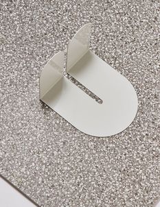 Sujetalibros Metálicos Modernos con Logotipo Grabado con Láser, Color Personalizable, Organizador de Escritorio, Soporte para Estantes, Regalo de Oficina, Hecho de Hierro, OEM/ODM Disponible - Product Image 2